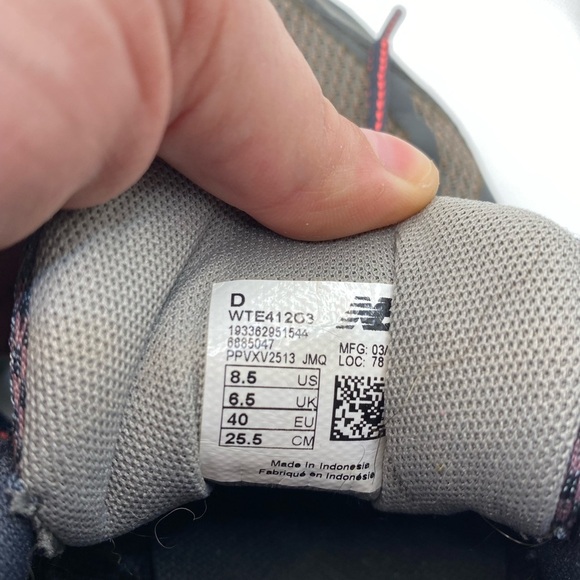 New Balance shoes size 8.5 - Picture 6 of 6